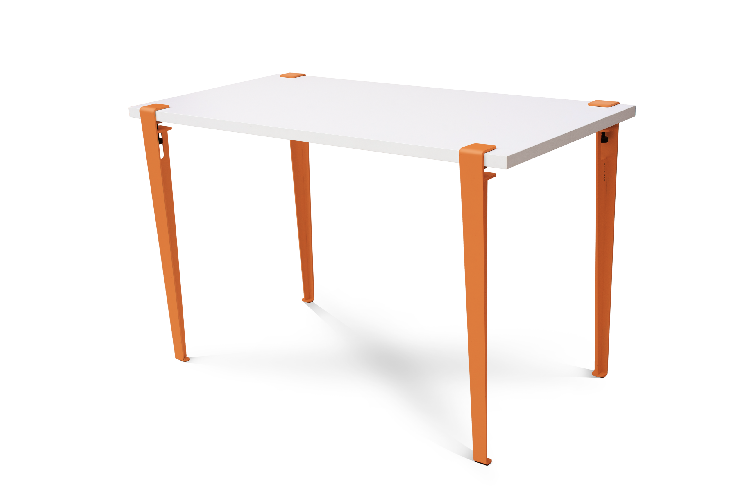 Tiptoe Desk