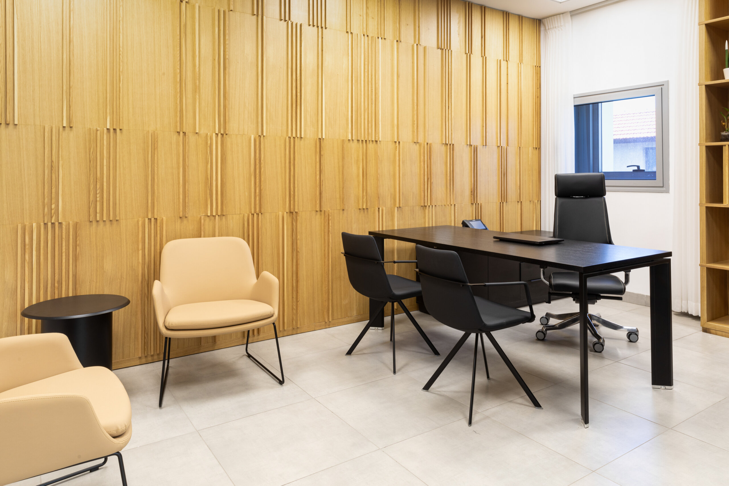 pratiko ideal+pera+daisy lounge+drage table b&t+delphi meryfair